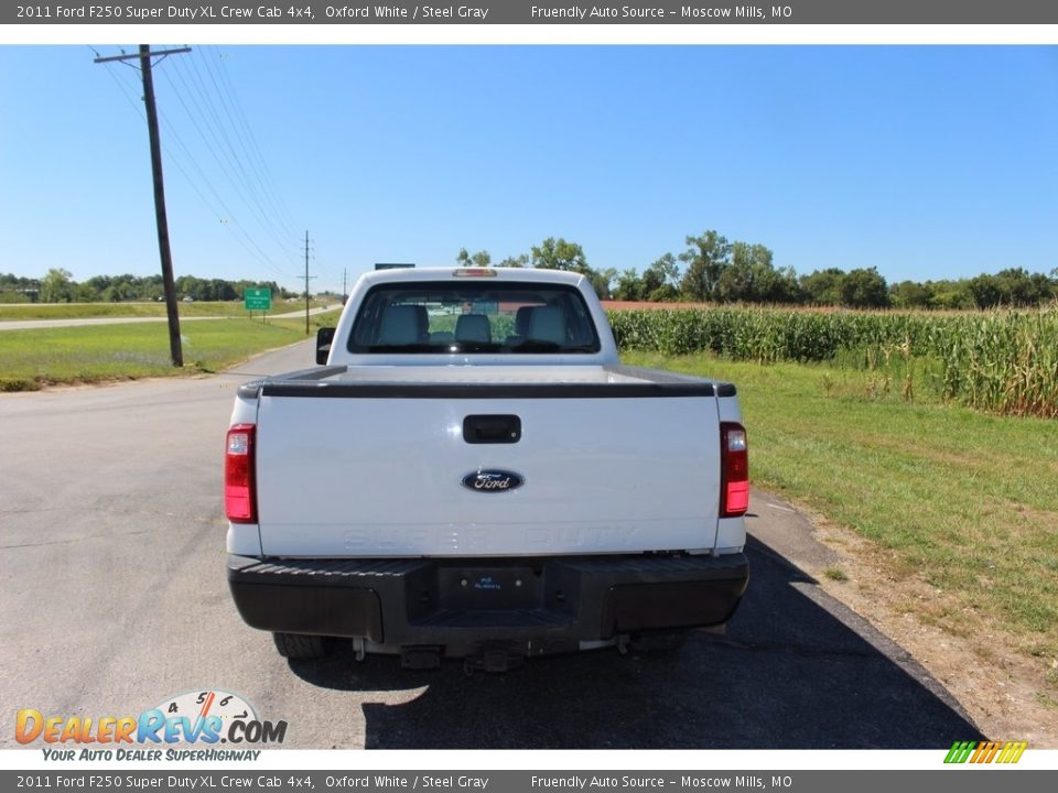 2011 Ford F250 Super Duty XL Crew Cab 4x4 Oxford White / Steel Gray Photo #8