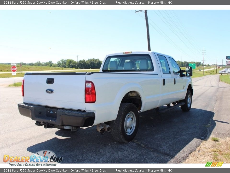 2011 Ford F250 Super Duty XL Crew Cab 4x4 Oxford White / Steel Gray Photo #11