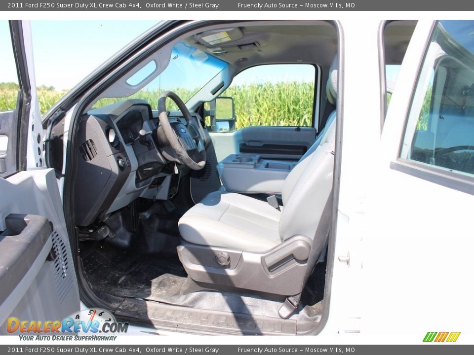 2011 Ford F250 Super Duty XL Crew Cab 4x4 Oxford White / Steel Gray Photo #22