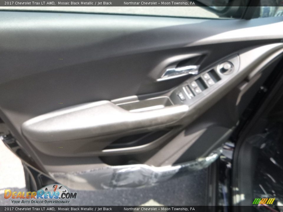 2017 Chevrolet Trax LT AWD Mosaic Black Metallic / Jet Black Photo #15