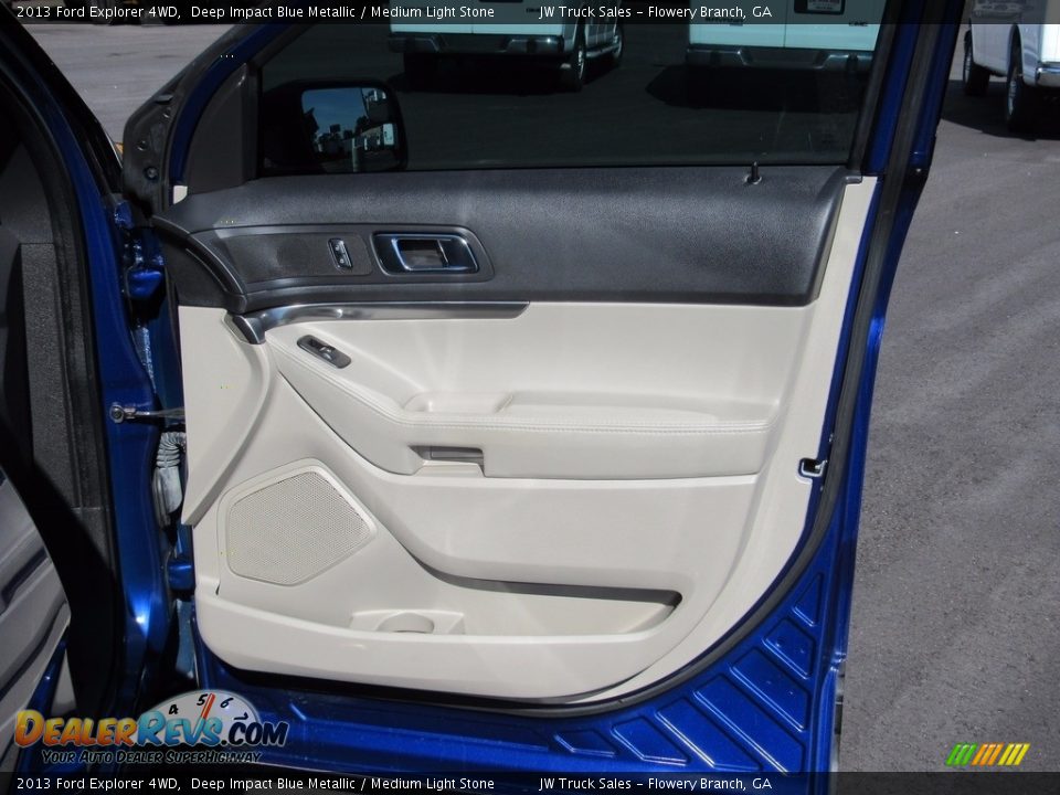2013 Ford Explorer 4WD Deep Impact Blue Metallic / Medium Light Stone Photo #29