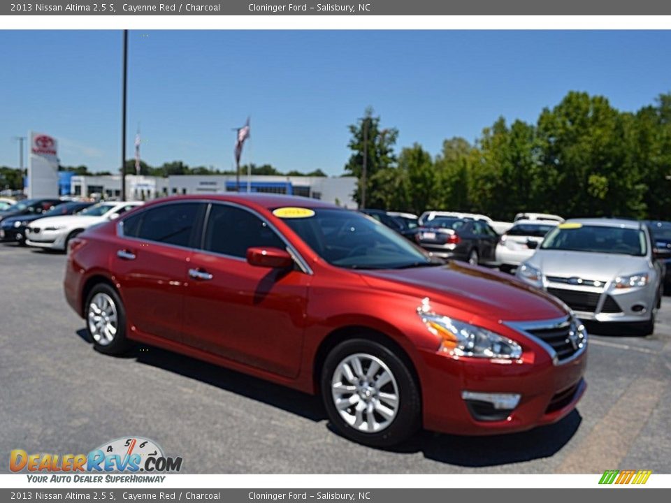 2013 Nissan Altima 2.5 S Cayenne Red / Charcoal Photo #1