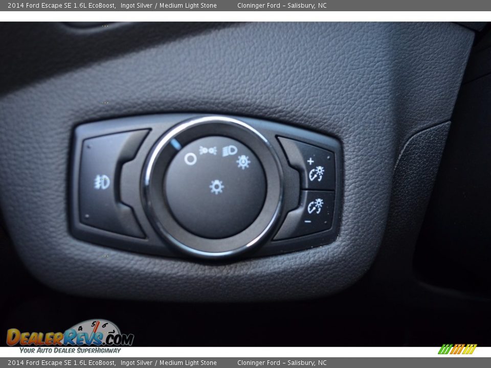 2014 Ford Escape SE 1.6L EcoBoost Ingot Silver / Medium Light Stone Photo #24