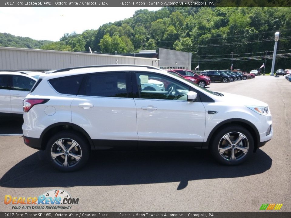 2017 Ford Escape SE 4WD Oxford White / Charcoal Black Photo #1