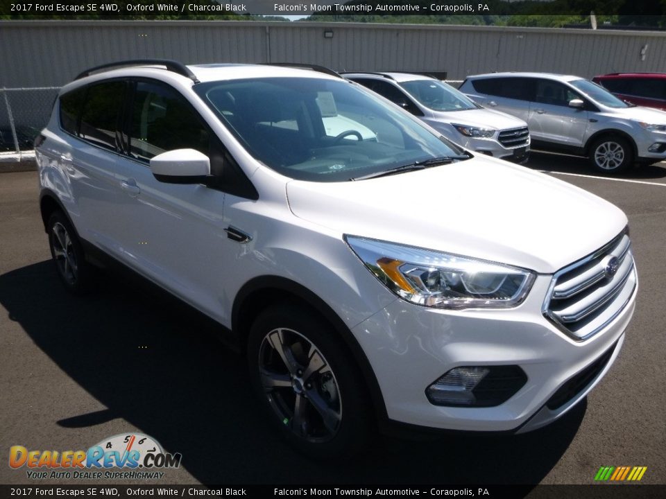 2017 Ford Escape SE 4WD Oxford White / Charcoal Black Photo #3