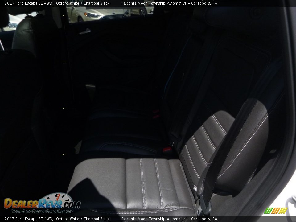 2017 Ford Escape SE 4WD Oxford White / Charcoal Black Photo #8