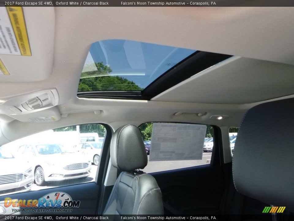 2017 Ford Escape SE 4WD Oxford White / Charcoal Black Photo #13