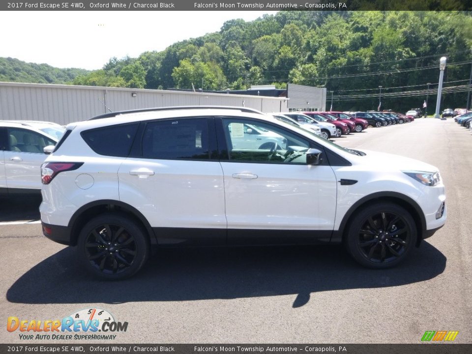 2017 Ford Escape SE 4WD Oxford White / Charcoal Black Photo #1