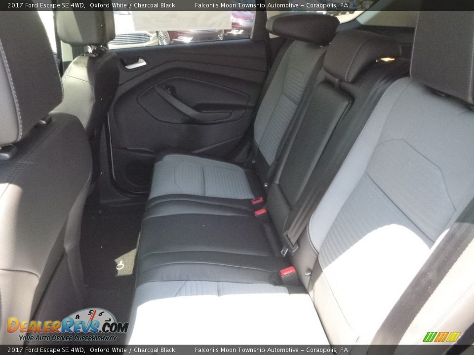 2017 Ford Escape SE 4WD Oxford White / Charcoal Black Photo #8