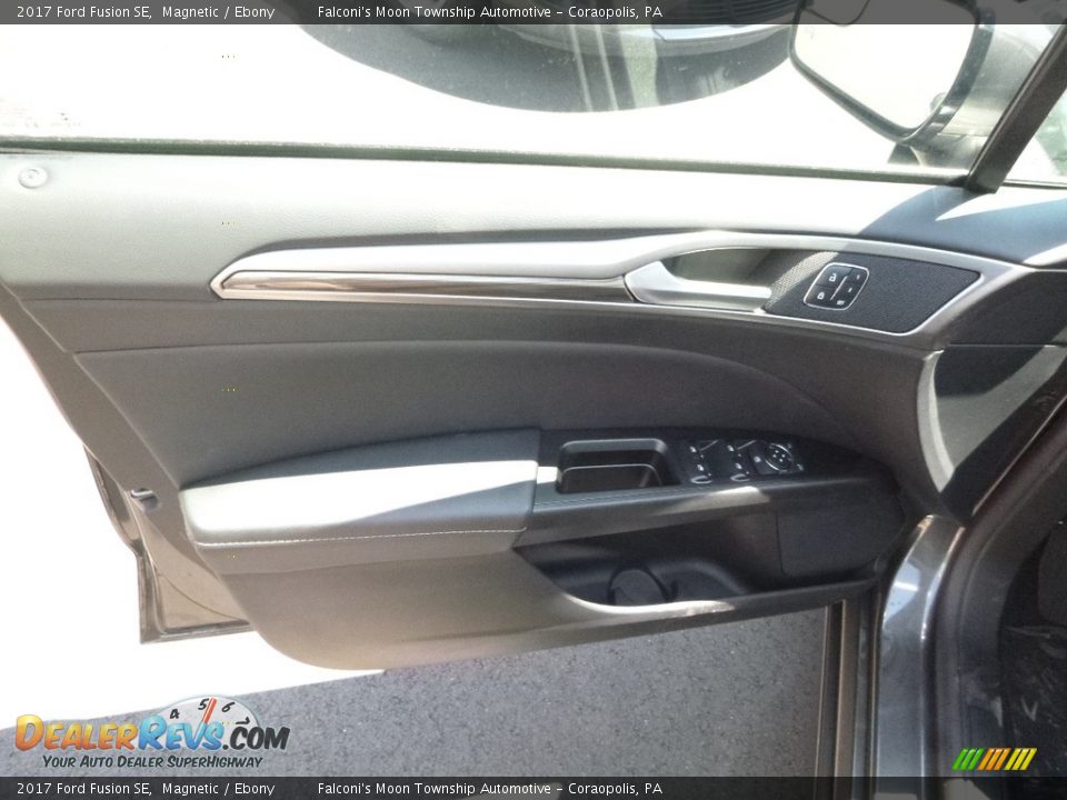 2017 Ford Fusion SE Magnetic / Ebony Photo #10