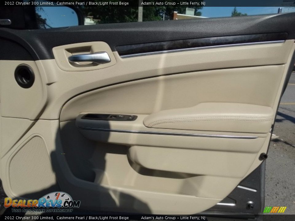 2012 Chrysler 300 Limited Cashmere Pearl / Black/Light Frost Beige Photo #14