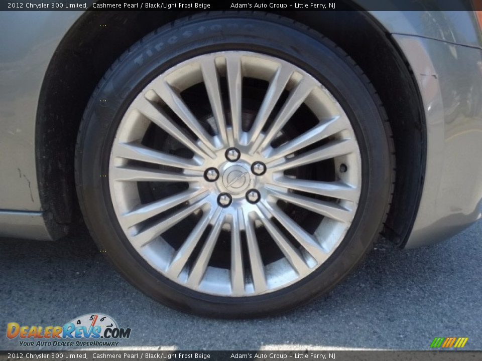 2012 Chrysler 300 Limited Cashmere Pearl / Black/Light Frost Beige Photo #32