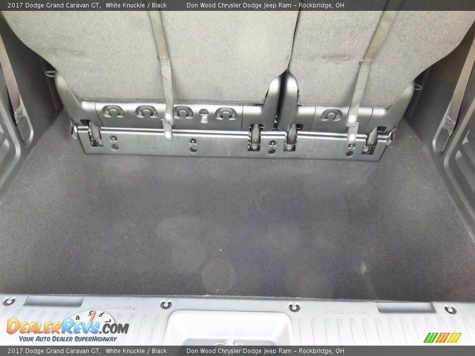 2017 Dodge Grand Caravan GT White Knuckle / Black Photo #17