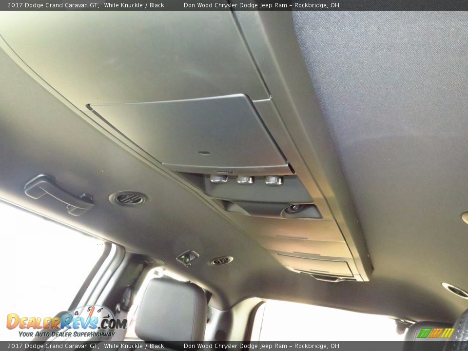 2017 Dodge Grand Caravan GT White Knuckle / Black Photo #22