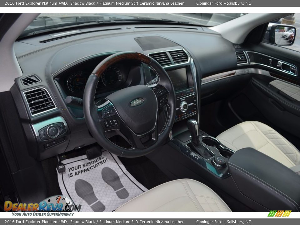 2016 Ford Explorer Platinum 4WD Shadow Black / Platinum Medium Soft Ceramic Nirvana Leather Photo #11