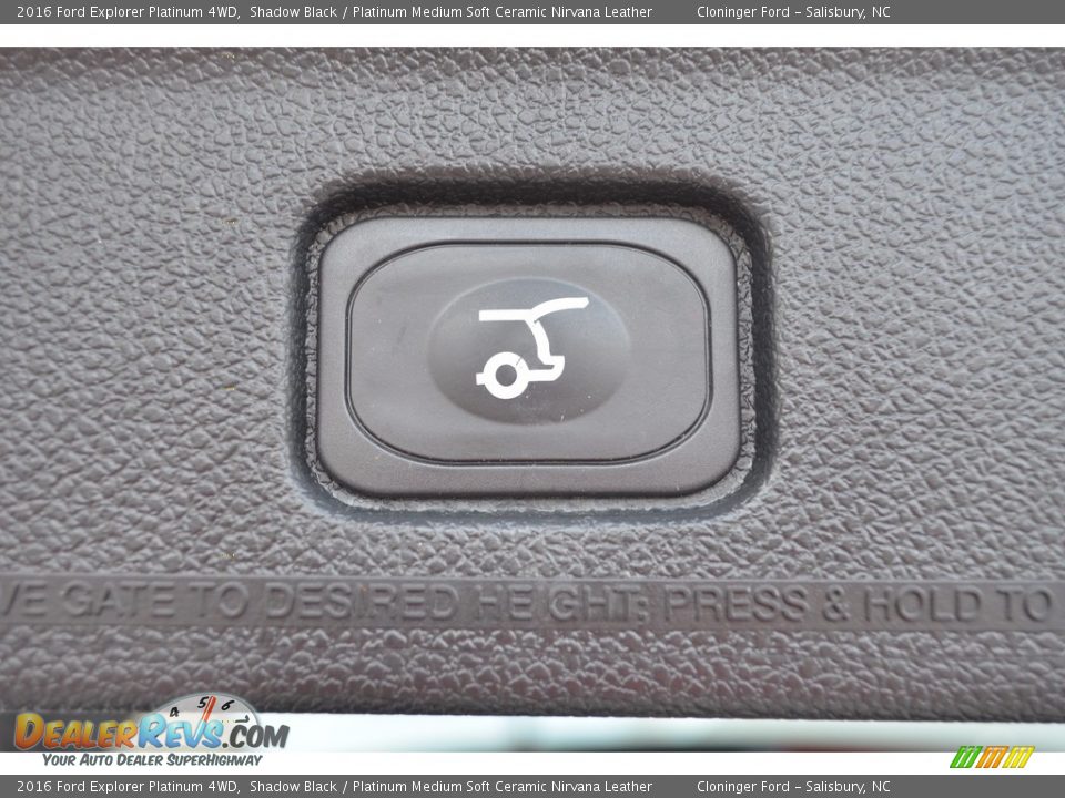 2016 Ford Explorer Platinum 4WD Shadow Black / Platinum Medium Soft Ceramic Nirvana Leather Photo #15