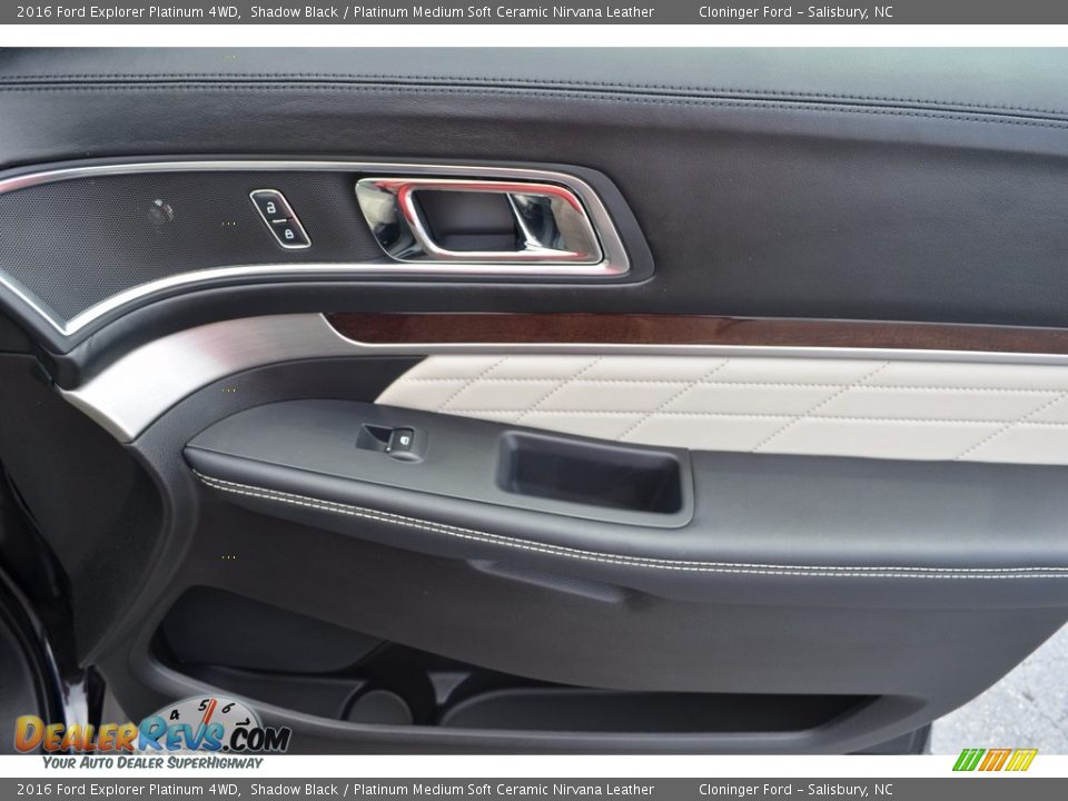 2016 Ford Explorer Platinum 4WD Shadow Black / Platinum Medium Soft Ceramic Nirvana Leather Photo #17