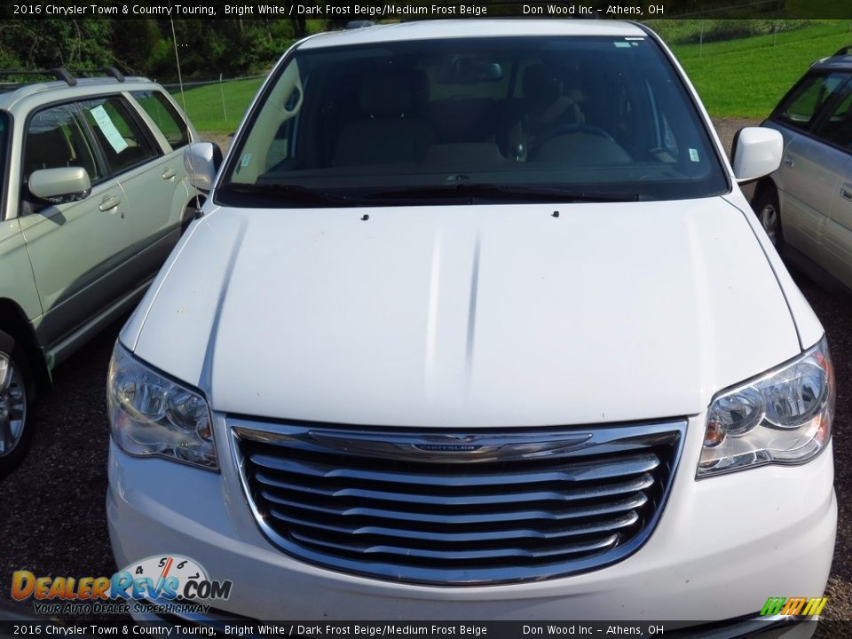 2016 Chrysler Town & Country Touring Bright White / Dark Frost Beige/Medium Frost Beige Photo #2