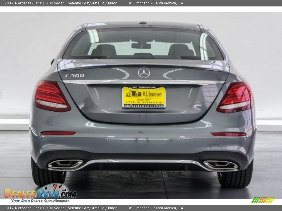 2017 Mercedes-Benz E 300 Sedan Selenite Grey Metallic / Black Photo #4