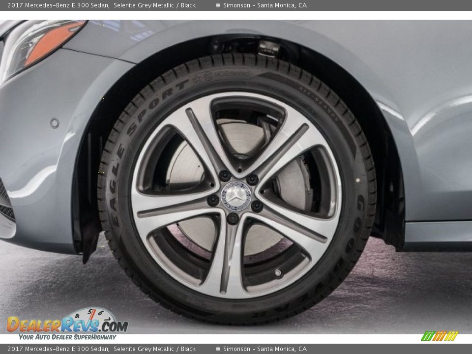 2017 Mercedes-Benz E 300 Sedan Selenite Grey Metallic / Black Photo #9