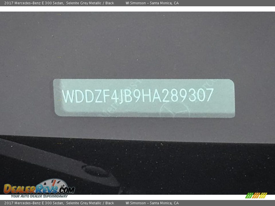 2017 Mercedes-Benz E 300 Sedan Selenite Grey Metallic / Black Photo #10