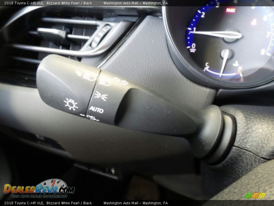 2018 Toyota C-HR XLE Blizzard White Pearl / Black Photo #26