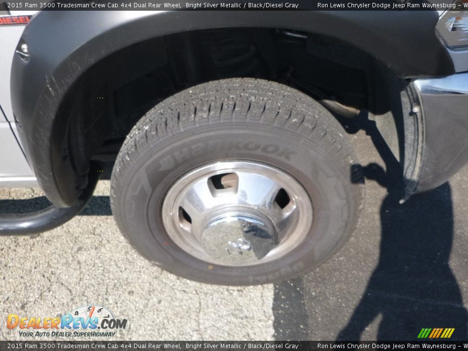 2015 Ram 3500 Tradesman Crew Cab 4x4 Dual Rear Wheel Bright Silver Metallic / Black/Diesel Gray Photo #2