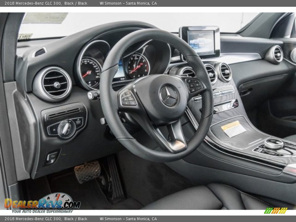 Dashboard of 2018 Mercedes-Benz GLC 300 Photo #6
