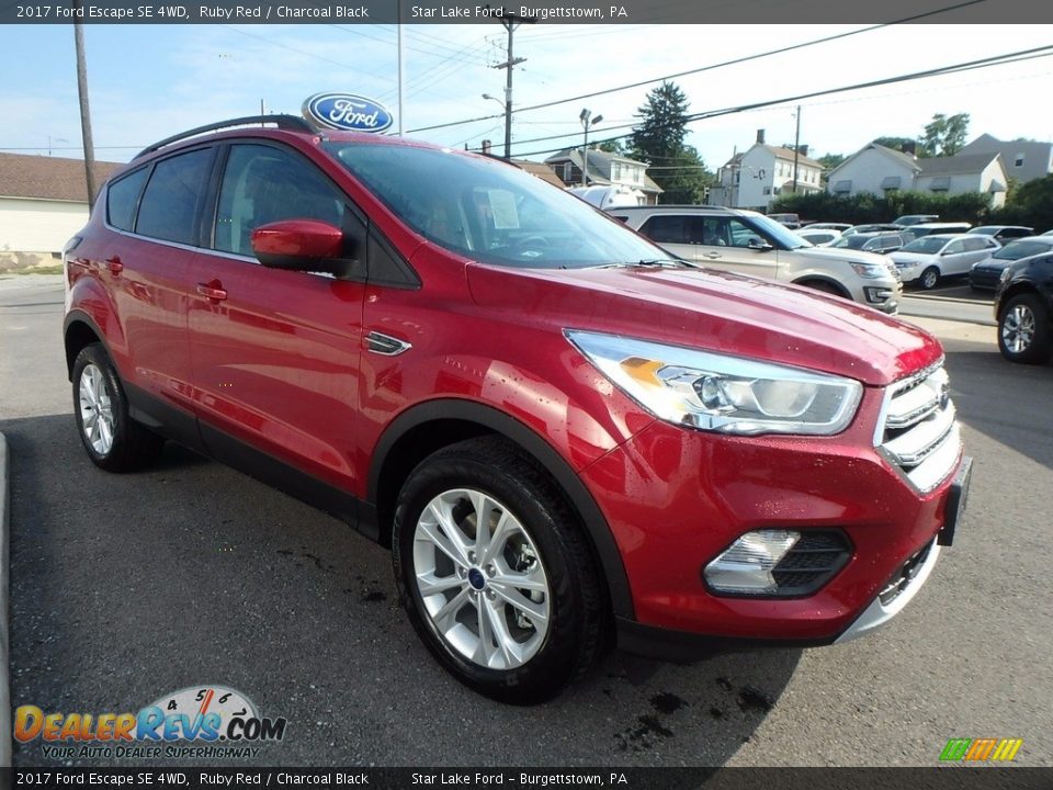 2017 Ford Escape SE 4WD Ruby Red / Charcoal Black Photo #3