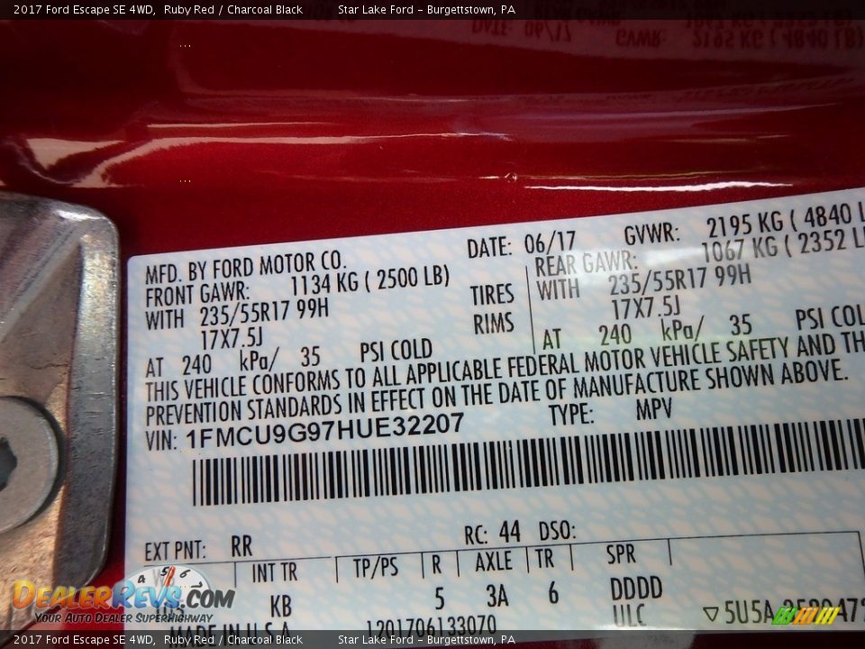 2017 Ford Escape SE 4WD Ruby Red / Charcoal Black Photo #13