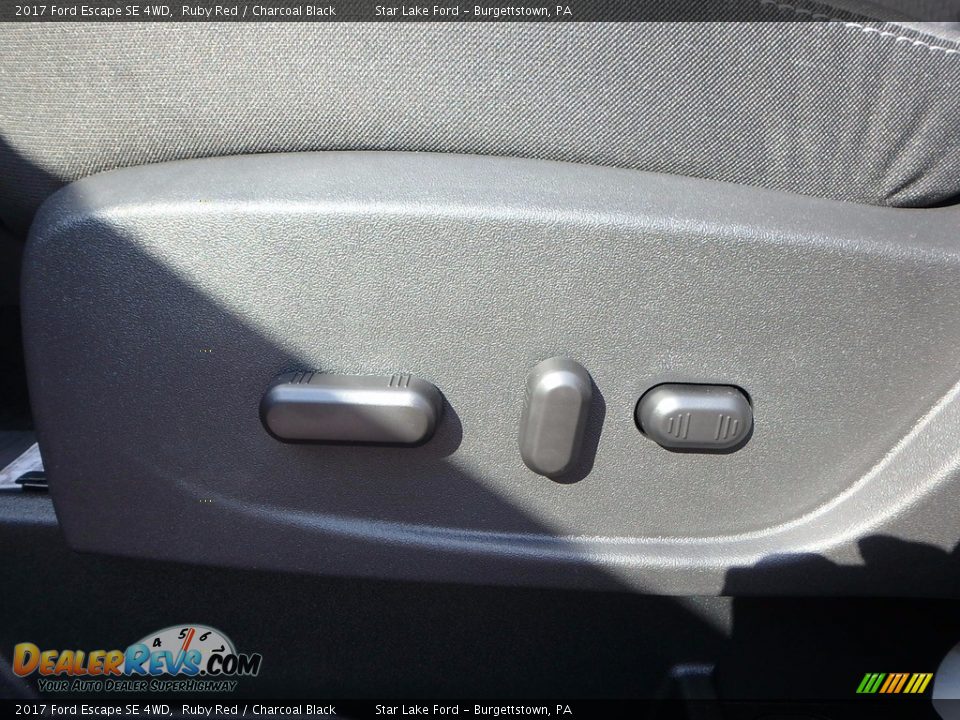 2017 Ford Escape SE 4WD Ruby Red / Charcoal Black Photo #18