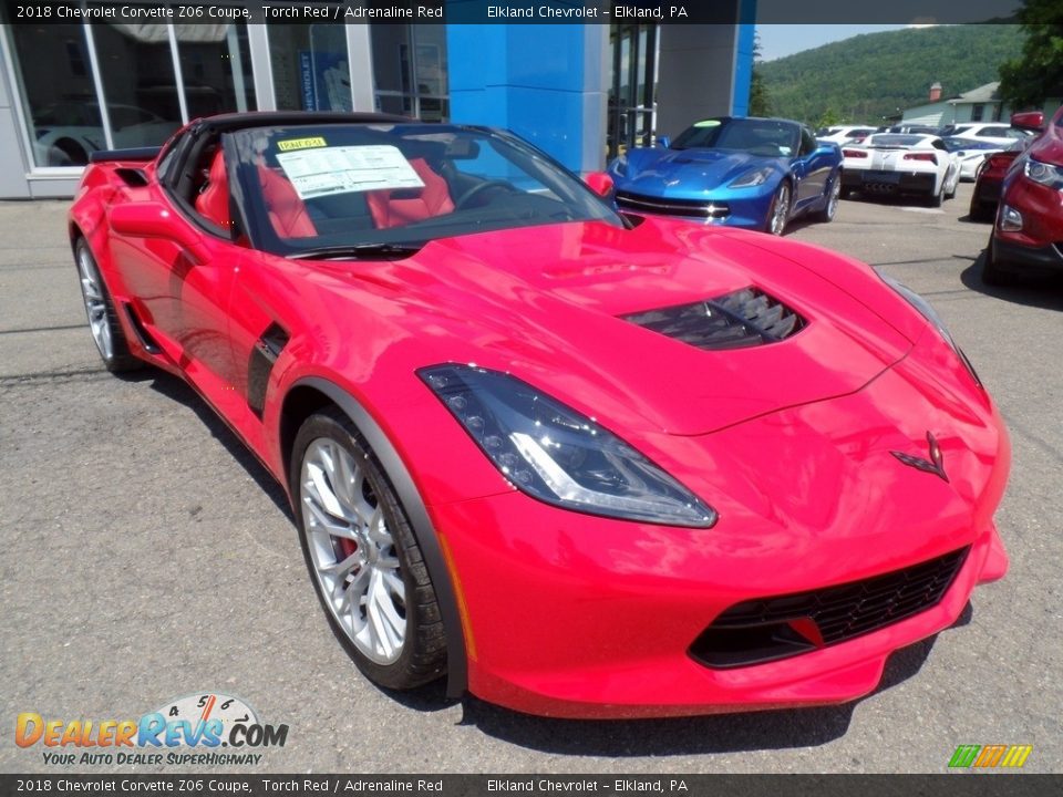 Front 3/4 View of 2018 Chevrolet Corvette Z06 Coupe Photo #3