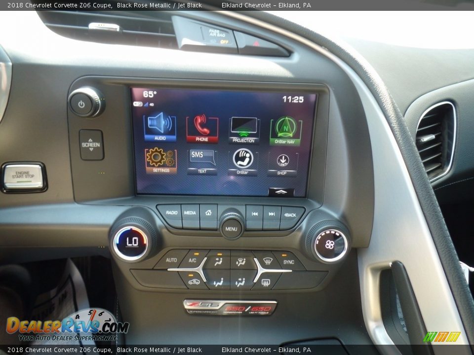 Controls of 2018 Chevrolet Corvette Z06 Coupe Photo #30