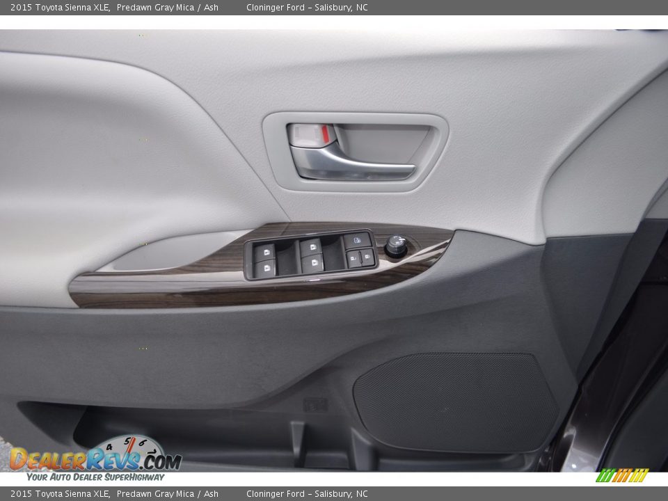 2015 Toyota Sienna XLE Predawn Gray Mica / Ash Photo #8