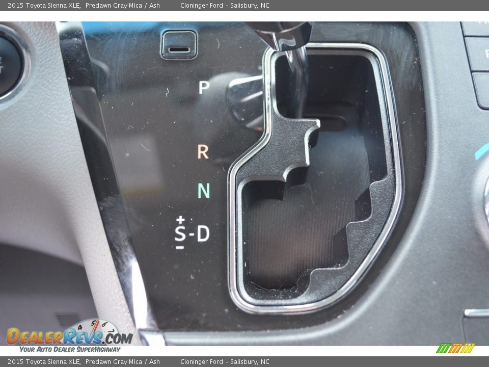 2015 Toyota Sienna XLE Predawn Gray Mica / Ash Photo #25