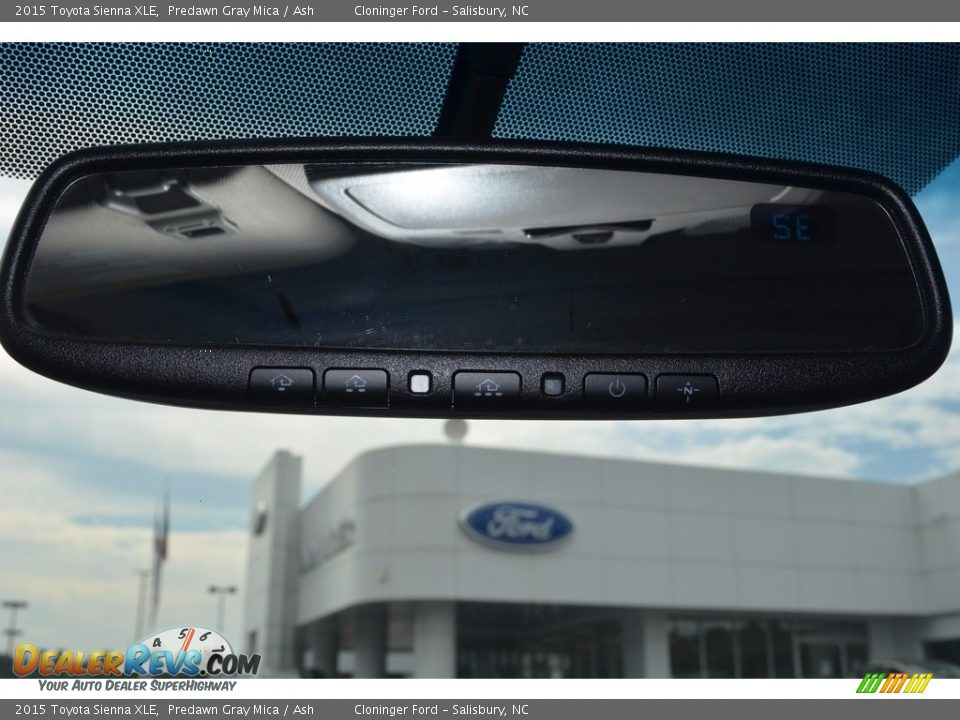 2015 Toyota Sienna XLE Predawn Gray Mica / Ash Photo #29