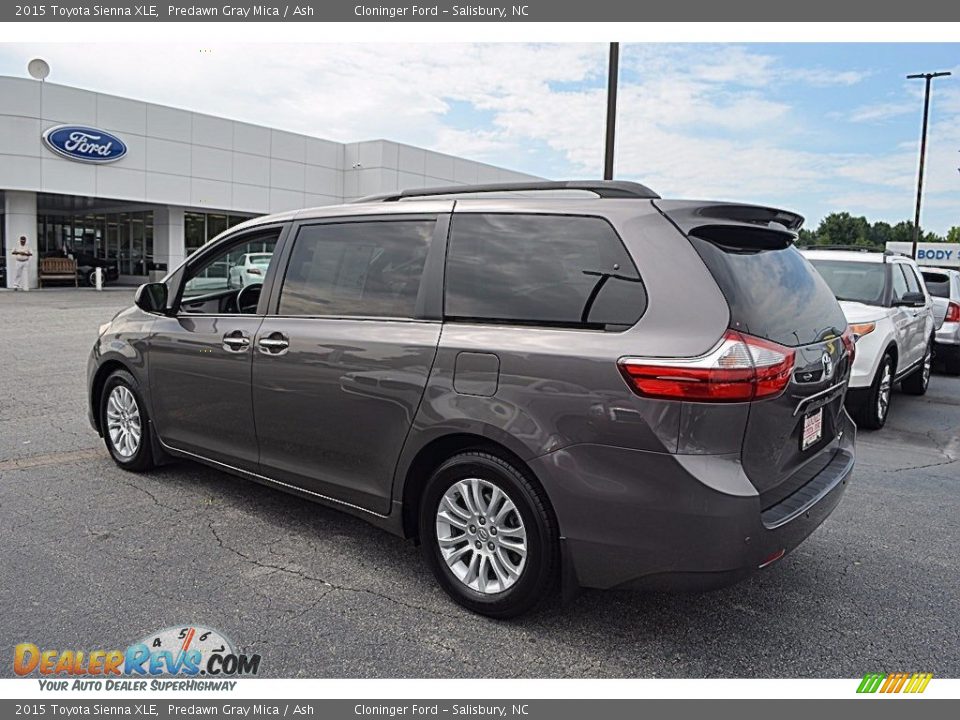 2015 Toyota Sienna XLE Predawn Gray Mica / Ash Photo #33