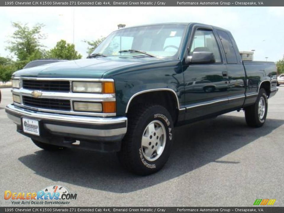 1995 Chevrolet C/K K1500 Silverado Z71 Extended Cab 4x4 Emerald Green Metallic / Gray Photo #1