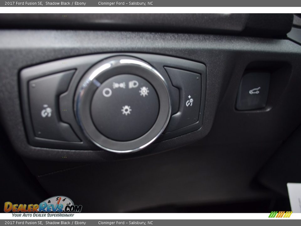2017 Ford Fusion SE Shadow Black / Ebony Photo #17