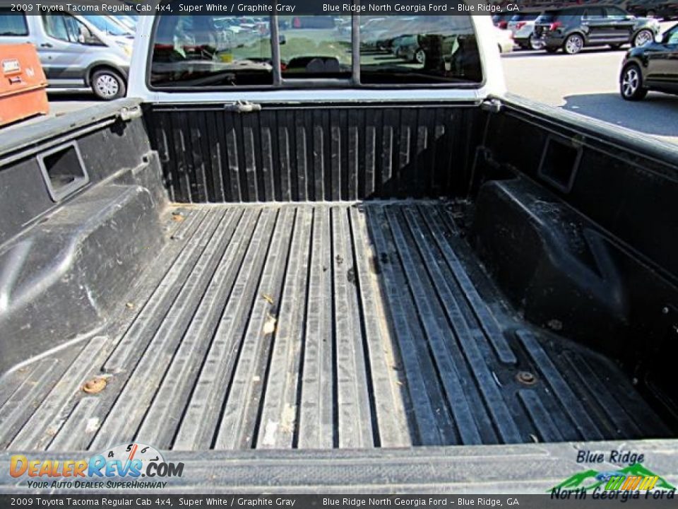 2009 Toyota Tacoma Regular Cab 4x4 Super White / Graphite Gray Photo #14