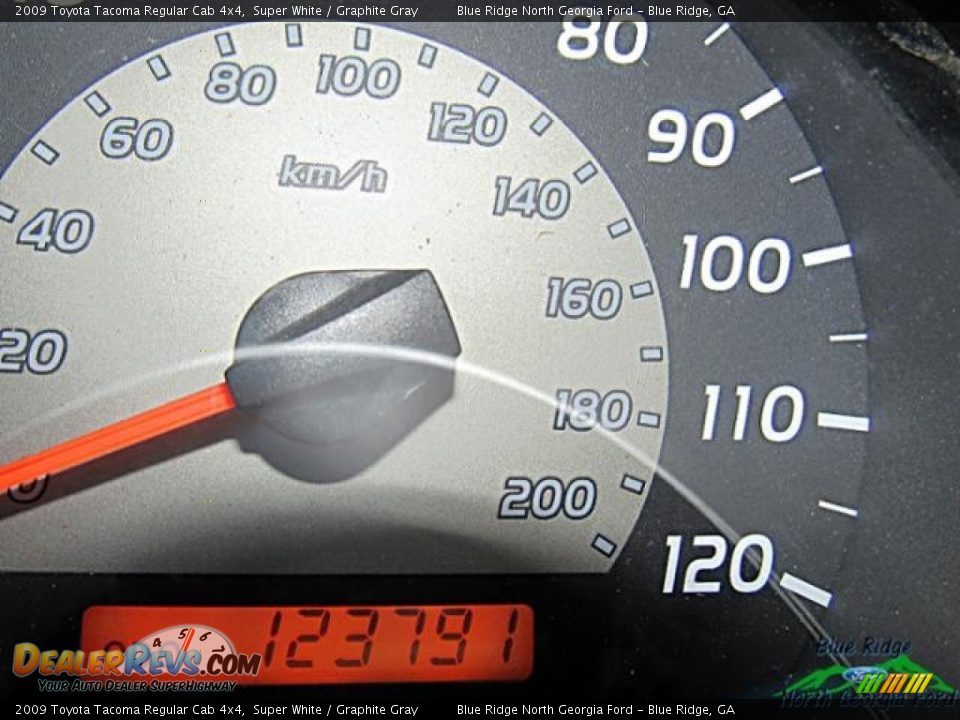2009 Toyota Tacoma Regular Cab 4x4 Super White / Graphite Gray Photo #16