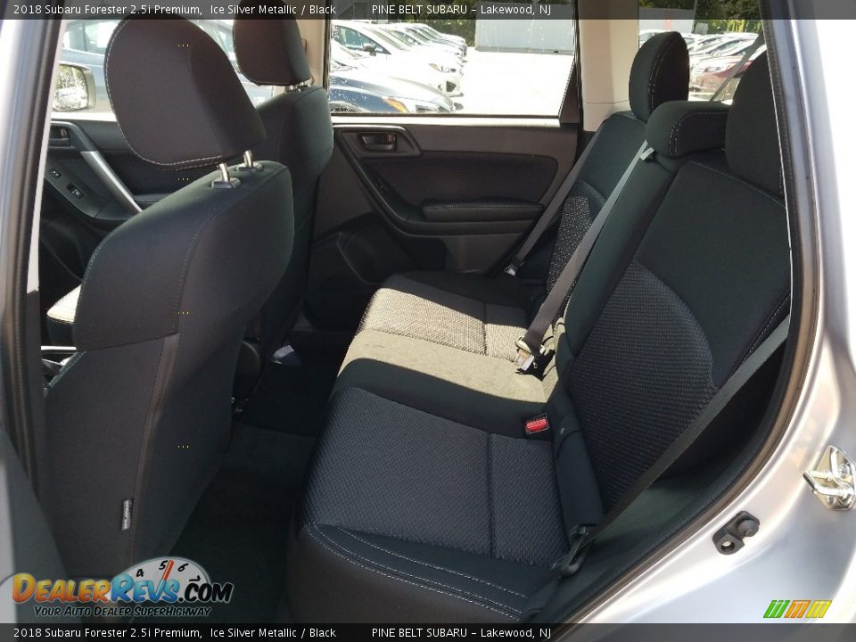 2018 Subaru Forester 2.5i Premium Ice Silver Metallic / Black Photo #6