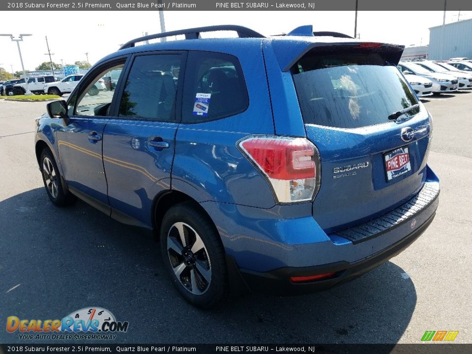 2018 Subaru Forester 2.5i Premium Quartz Blue Pearl / Platinum Photo #4