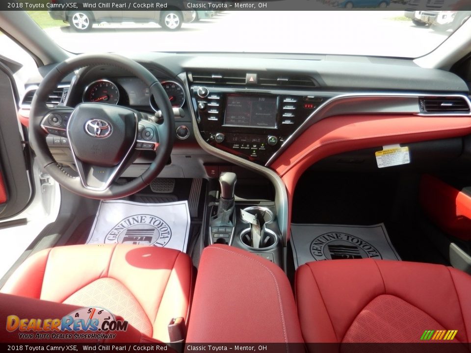 2018 Toyota Camry XSE Wind Chill Pearl / Cockpit Red Photo #4