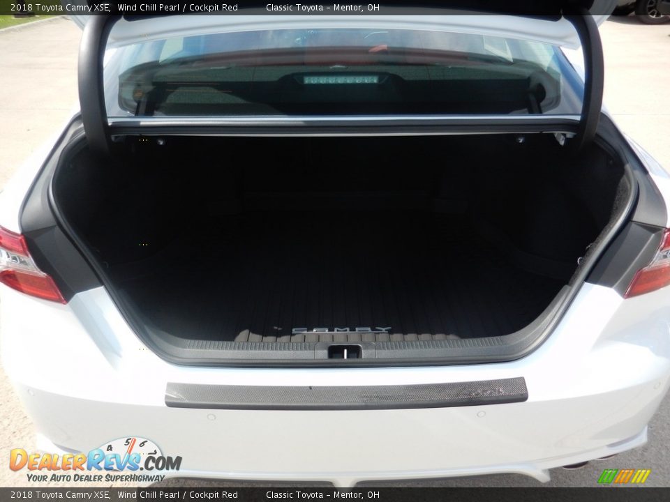 2018 Toyota Camry XSE Wind Chill Pearl / Cockpit Red Photo #6