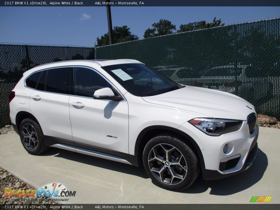2017 BMW X1 xDrive28i Alpine White / Black Photo #1