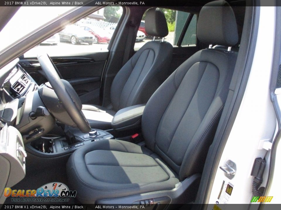 2017 BMW X1 xDrive28i Alpine White / Black Photo #12