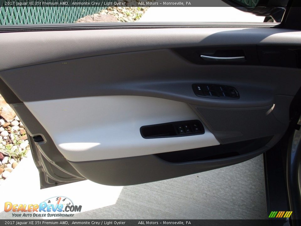2017 Jaguar XE 35t Premium AWD Ammonite Grey / Light Oyster Photo #10