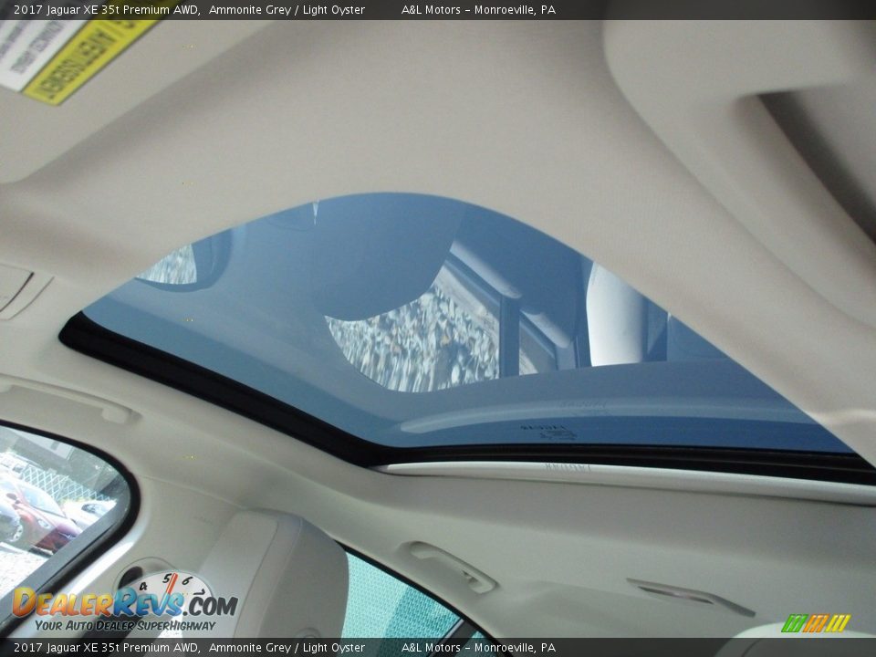 2017 Jaguar XE 35t Premium AWD Ammonite Grey / Light Oyster Photo #11