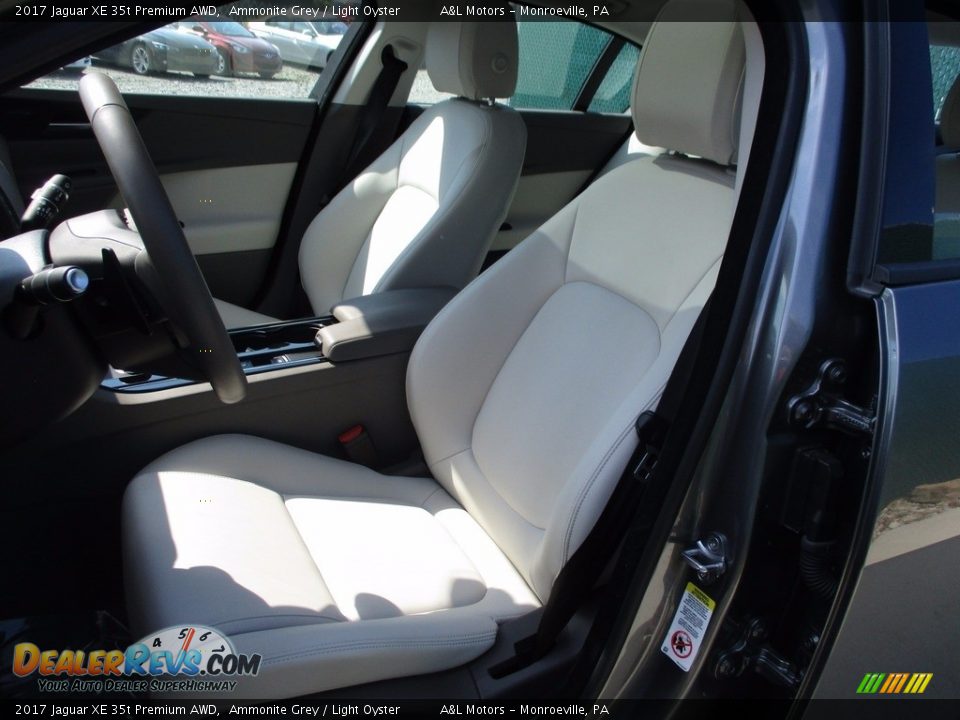 2017 Jaguar XE 35t Premium AWD Ammonite Grey / Light Oyster Photo #12